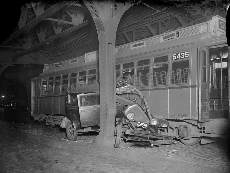 Car crushed by trolley – North Hampton and Washington Sts, 1932