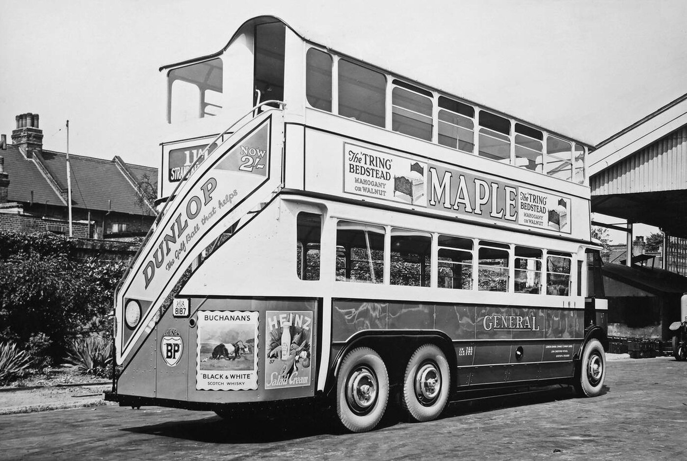 #54 London ‘General Omnibus Company’, 1920s.