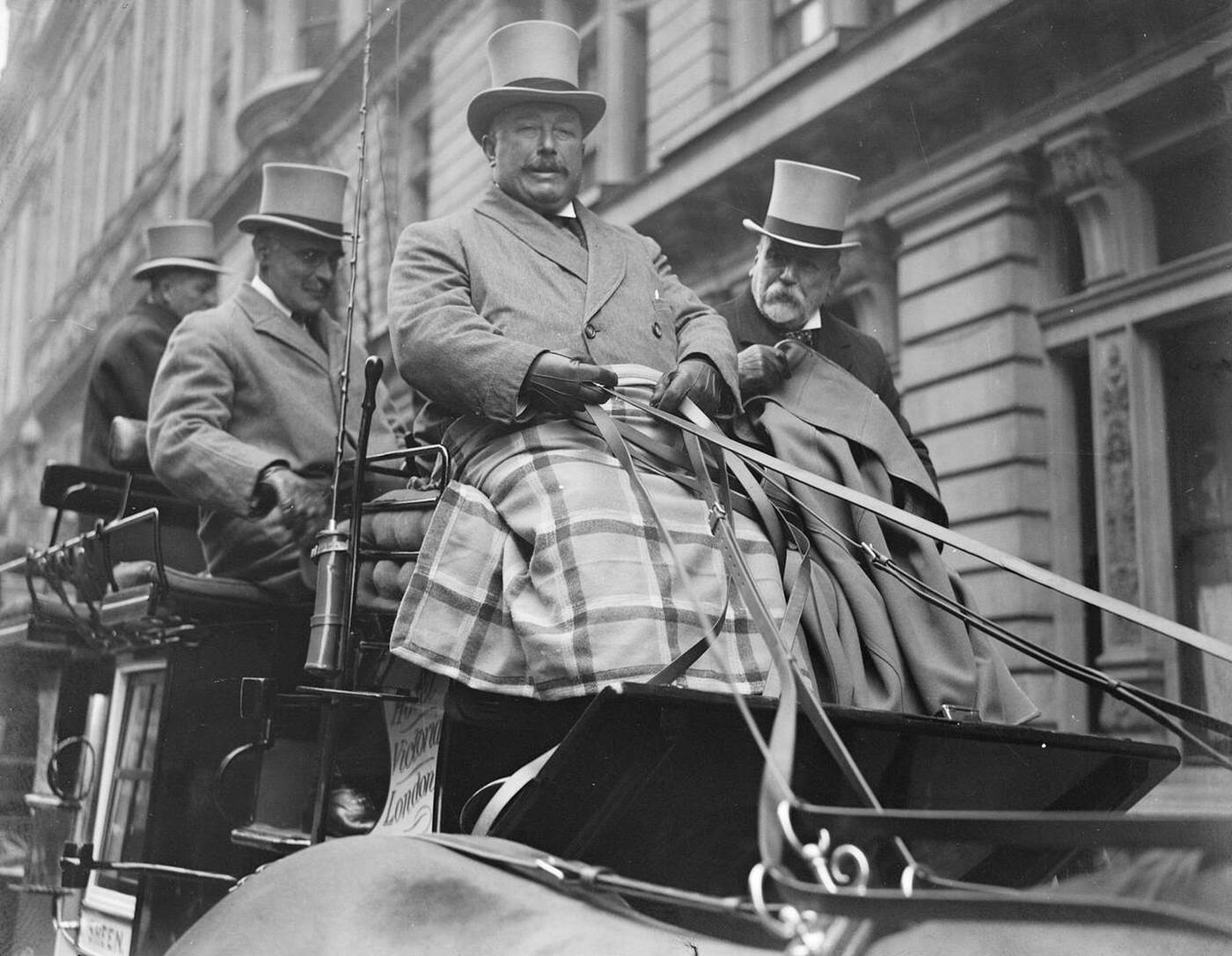 #114 London Coaching Season Opens, the Hampton Court ‘Venture’ on the road for the first time, 1923.