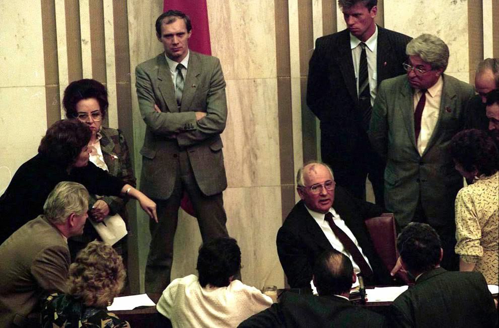 #34 President Mikhail Gorbachev in the Soviet Parliament after his return from house arrest, 1991.