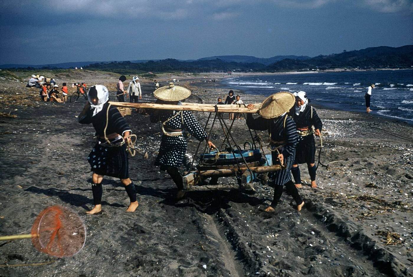 #2 Japanese fisherwomen at work on the beach in Honmoku in Yokohama, Kanagawa Prefecture, 1950s.
