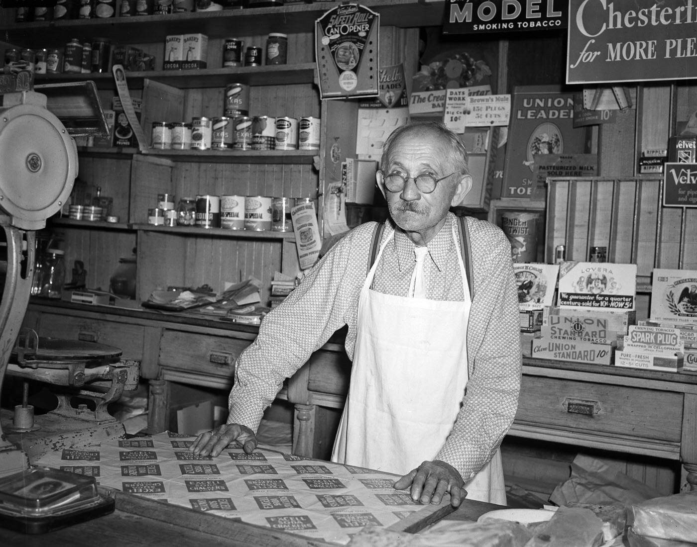#12 Louis Haberzettle’s grocery store, Fort Worth, 1939