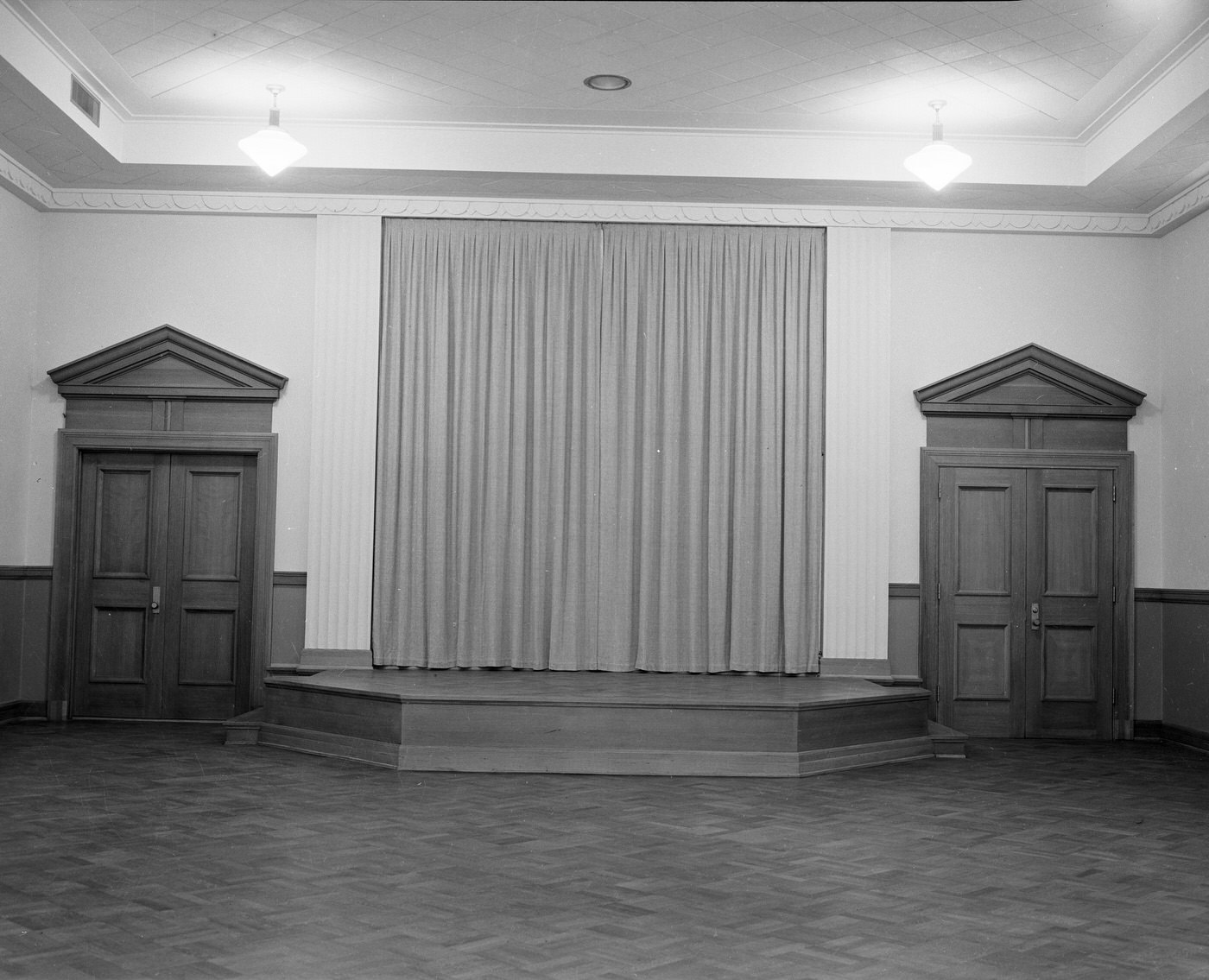 #15 Interior of Fort Worth Public Library, 1939