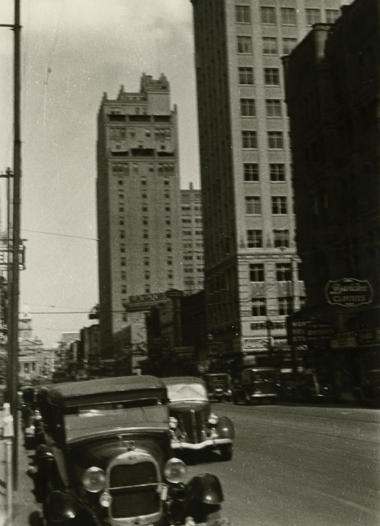 #82 Main Street at 7th Street in Fort Worth, Texas, 1930s.