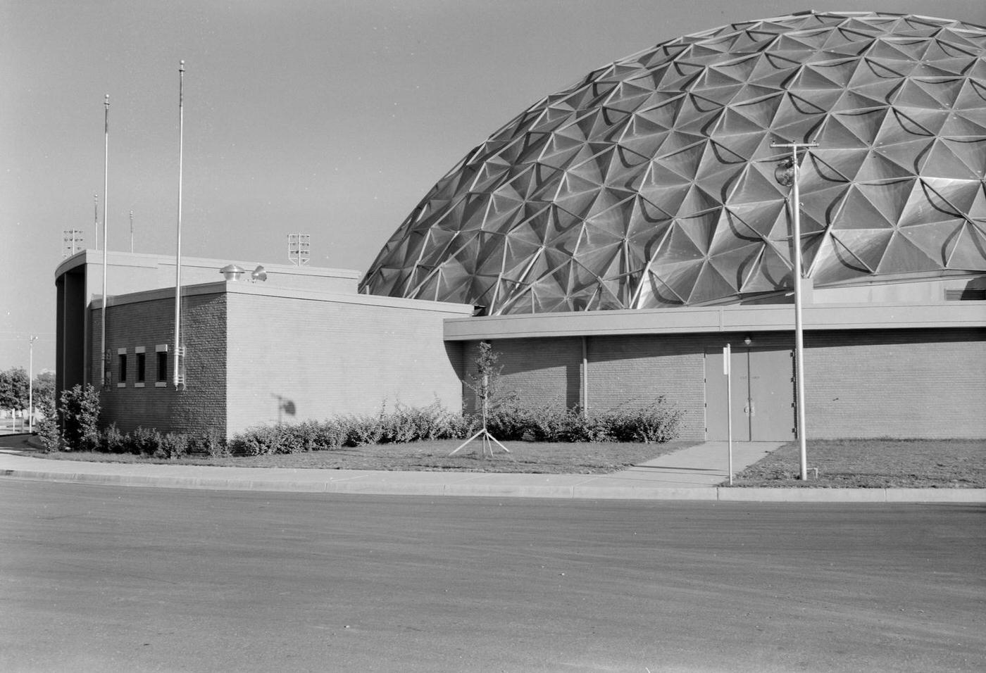 #41 The Casa Mañana Theatre in Fort Worth, 1950s.