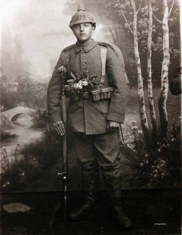 #9  Fabulous Studio Portraits of German Soldiers with Flowers, 1910s #9 WWI