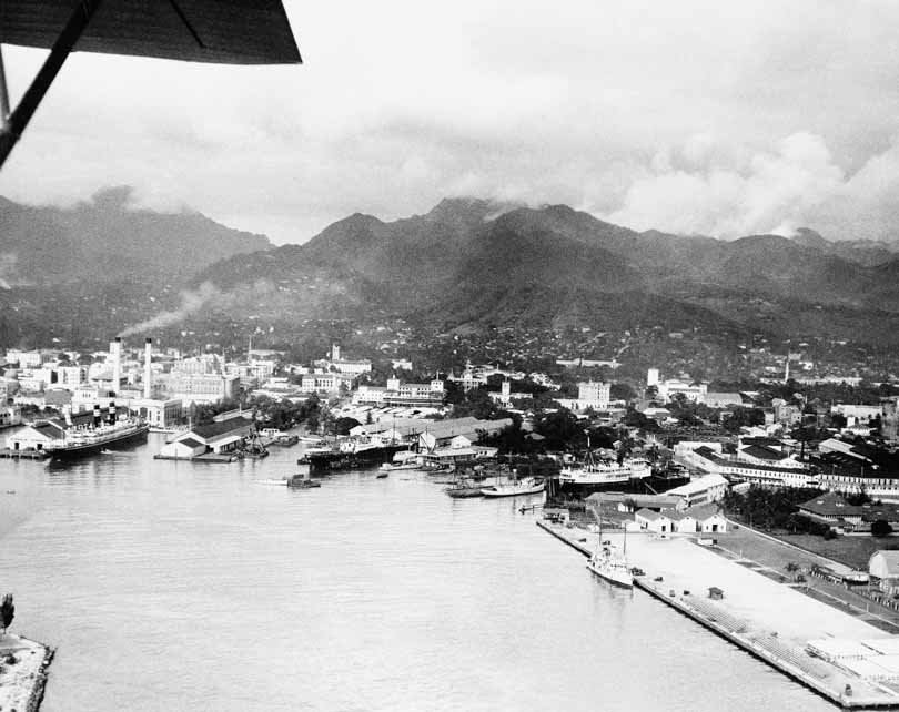 #77 The harbor at Honolulu, Hawaii, 1934.