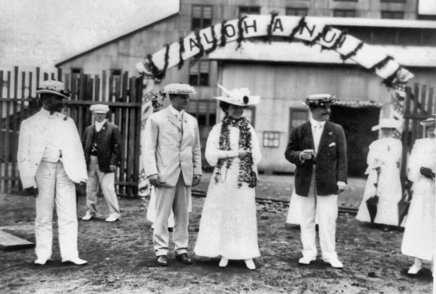 #63 Alice Roosevelt Longworth and members of William Howard Taft party in Hawaii, 1905.