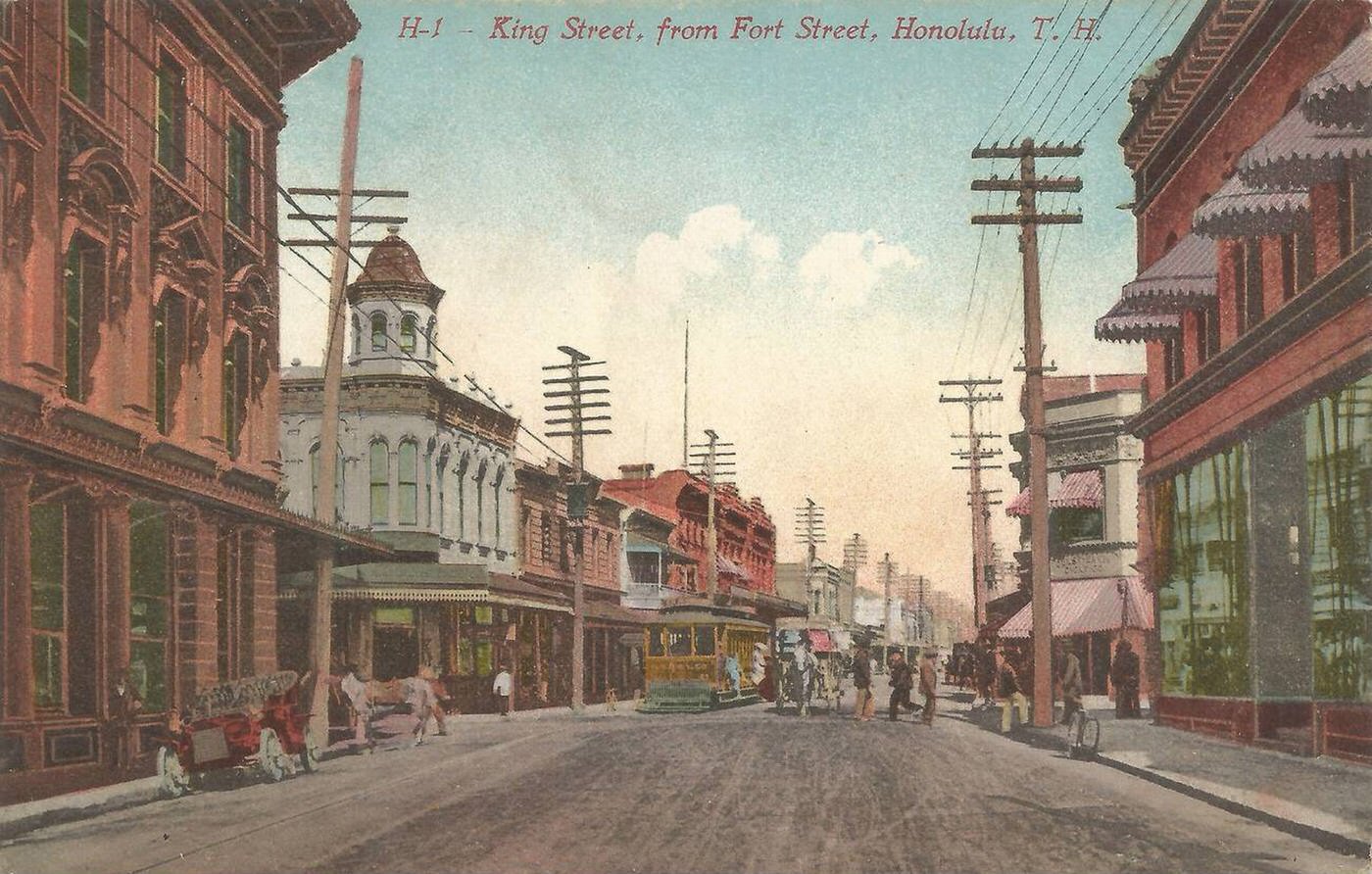 #55 King Street in Honolulu, 1900s.