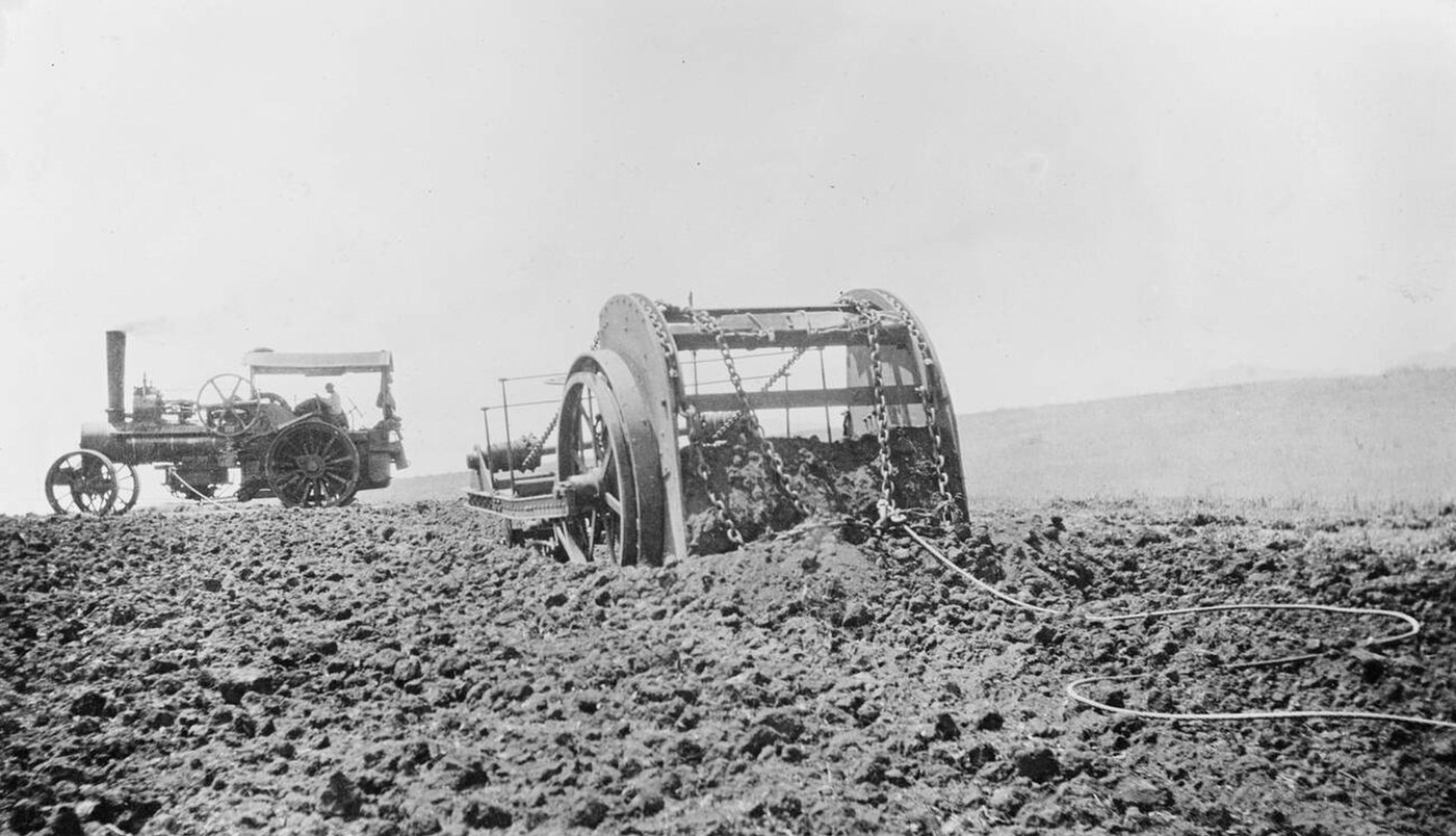#38 Tractor in a field in the Hawaiian Islands, 1910s.