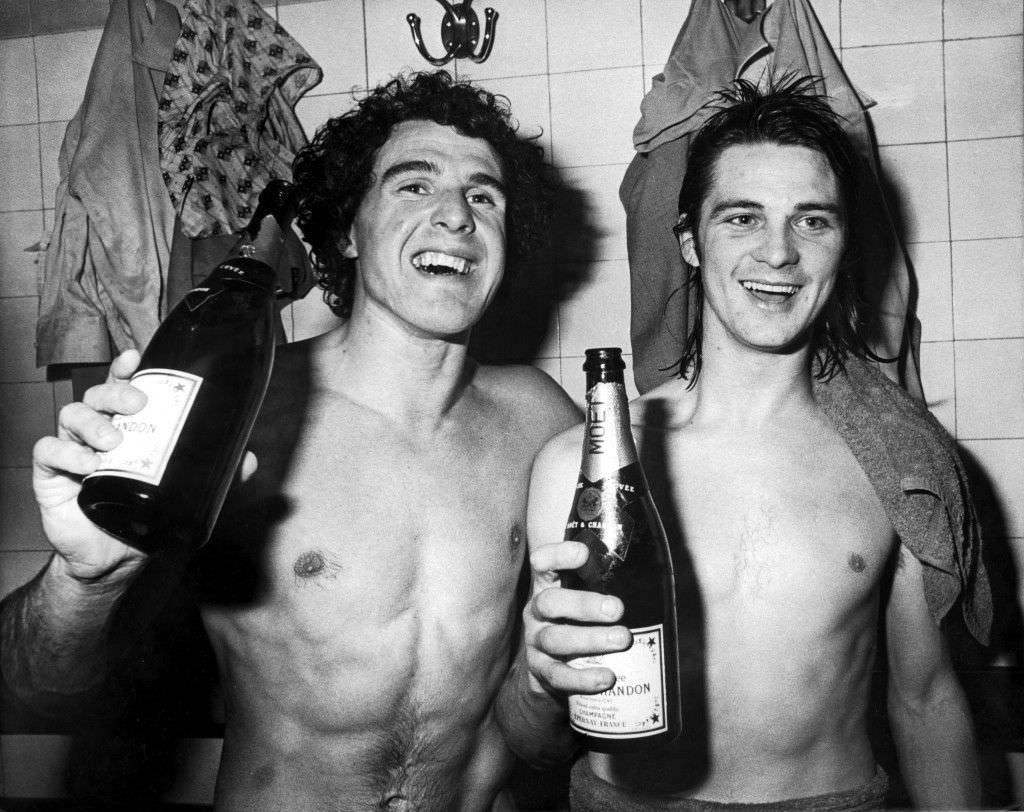 Ipswich Town’s Alan Hunter, Bobby Robson, Kevin Beattie, and Paul Mariner celebrating, 1978.