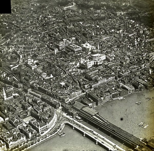#16 Blackfriars Bridge & St Paul’s