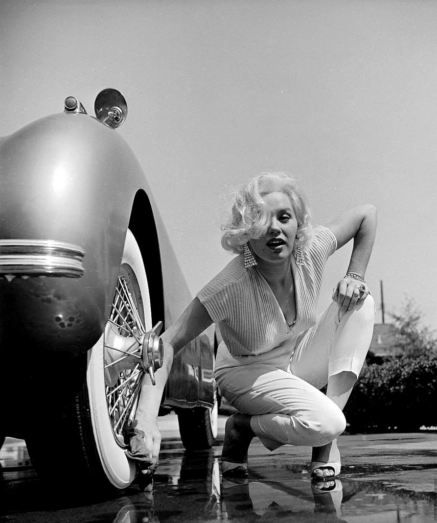 #8 Mamie van Doren washing her Jaguar, photo by Loomis Dean, Los Angeles, 1954