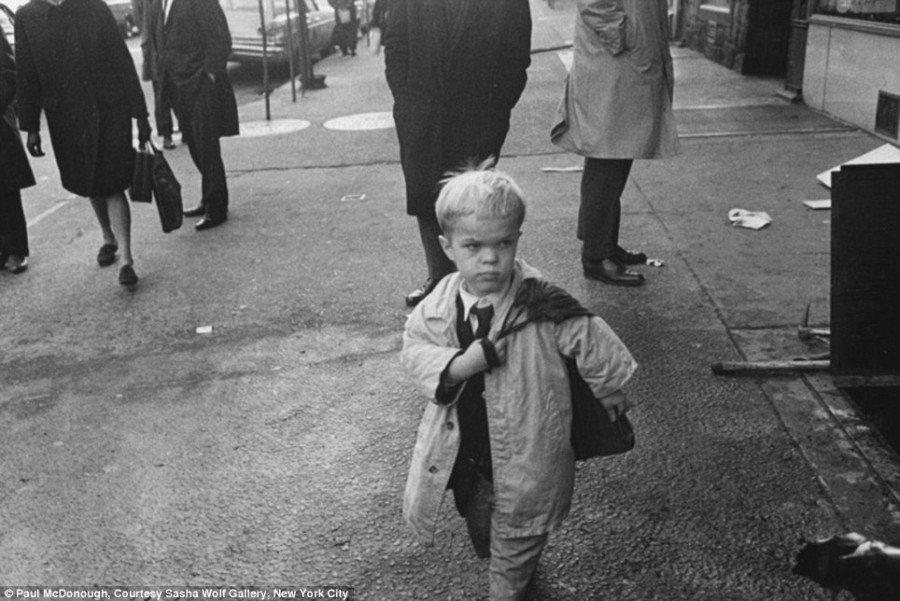 #23 Children with Bookbag, NYC, 1968