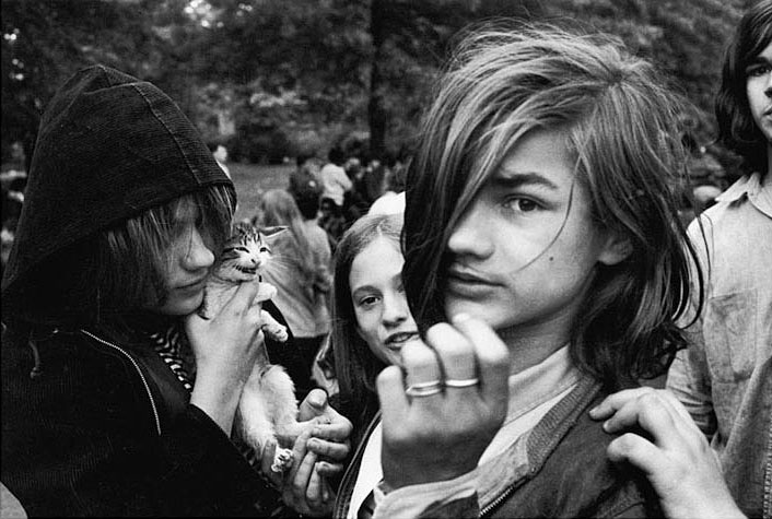 #41 Kids with Cat, NYC, 1969