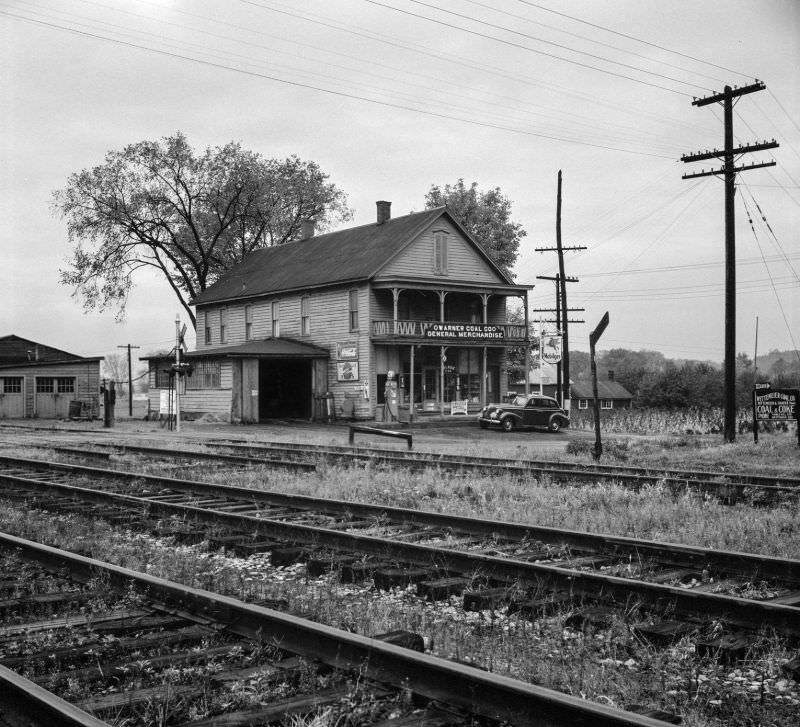 #35 Main store, Fort Hunter, New York, 1941.