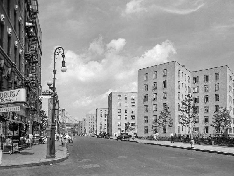 #41 Vladeck Houses, view from Madison and Scammel Streets, New York, 1941.
