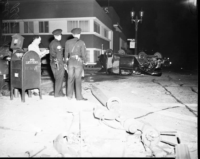 Car accident at Rosemont Avenue and Beverly Boulevard, September 22, 1951