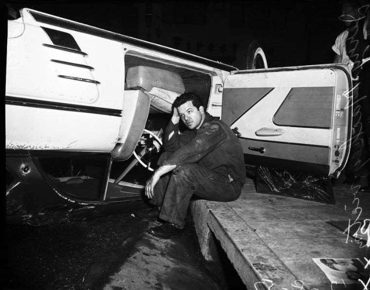 Auto accident at 12th and Figueroa, California, December 7, 1957
