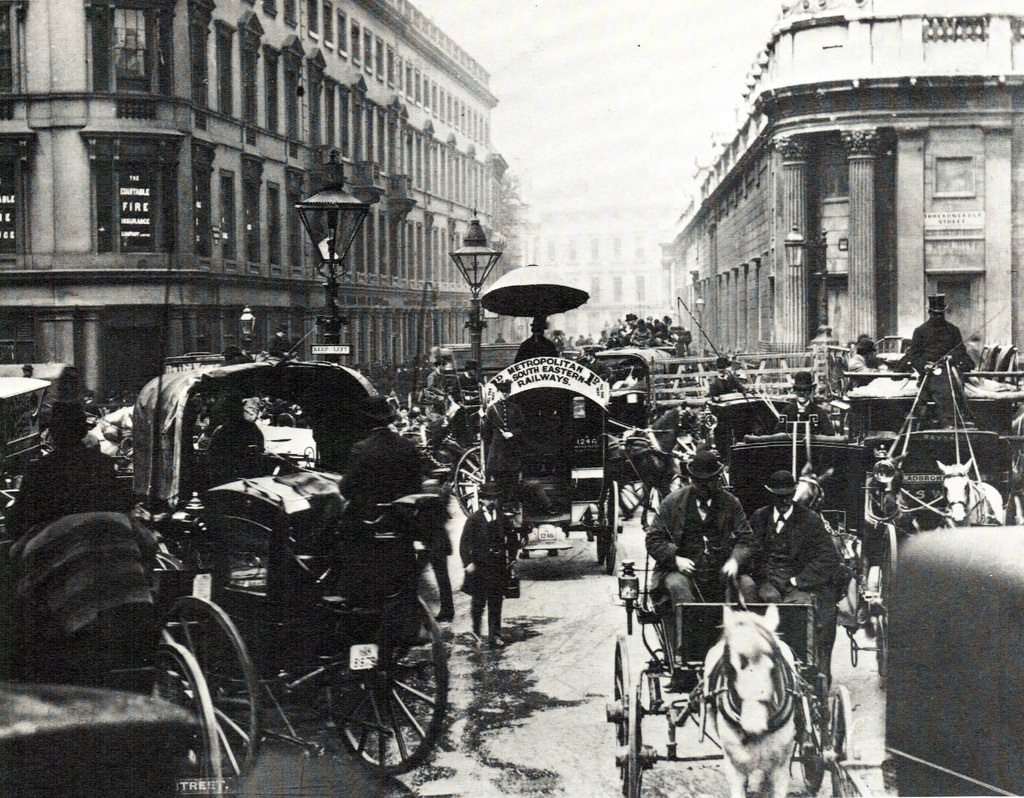 #58 Threadneedle Street.
