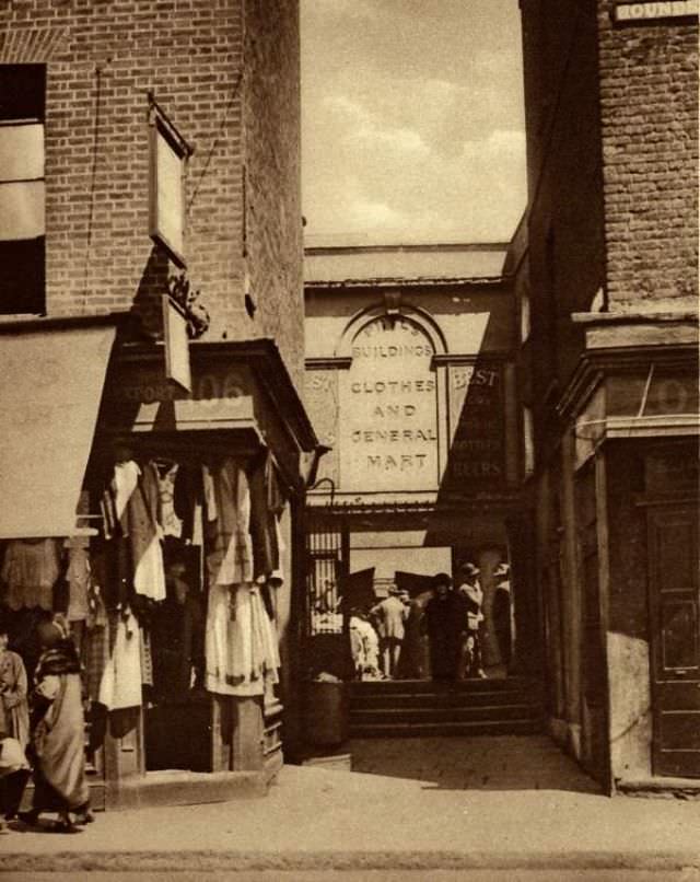 #83 Houndsditch Old Clothes Market.