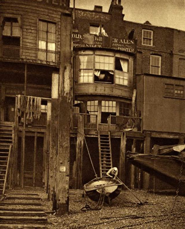 #88 The Grapes at Limehouse.