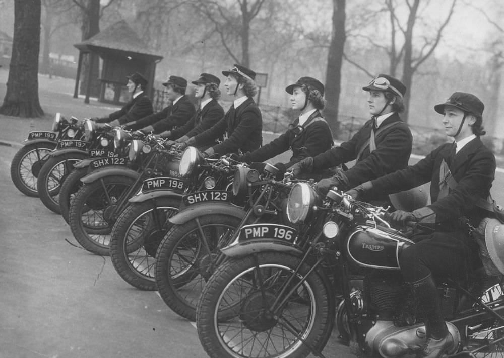 The Wrens on Wheels: Britain’s Female Dispatch Riders During World War II Vehicles &; Transportation