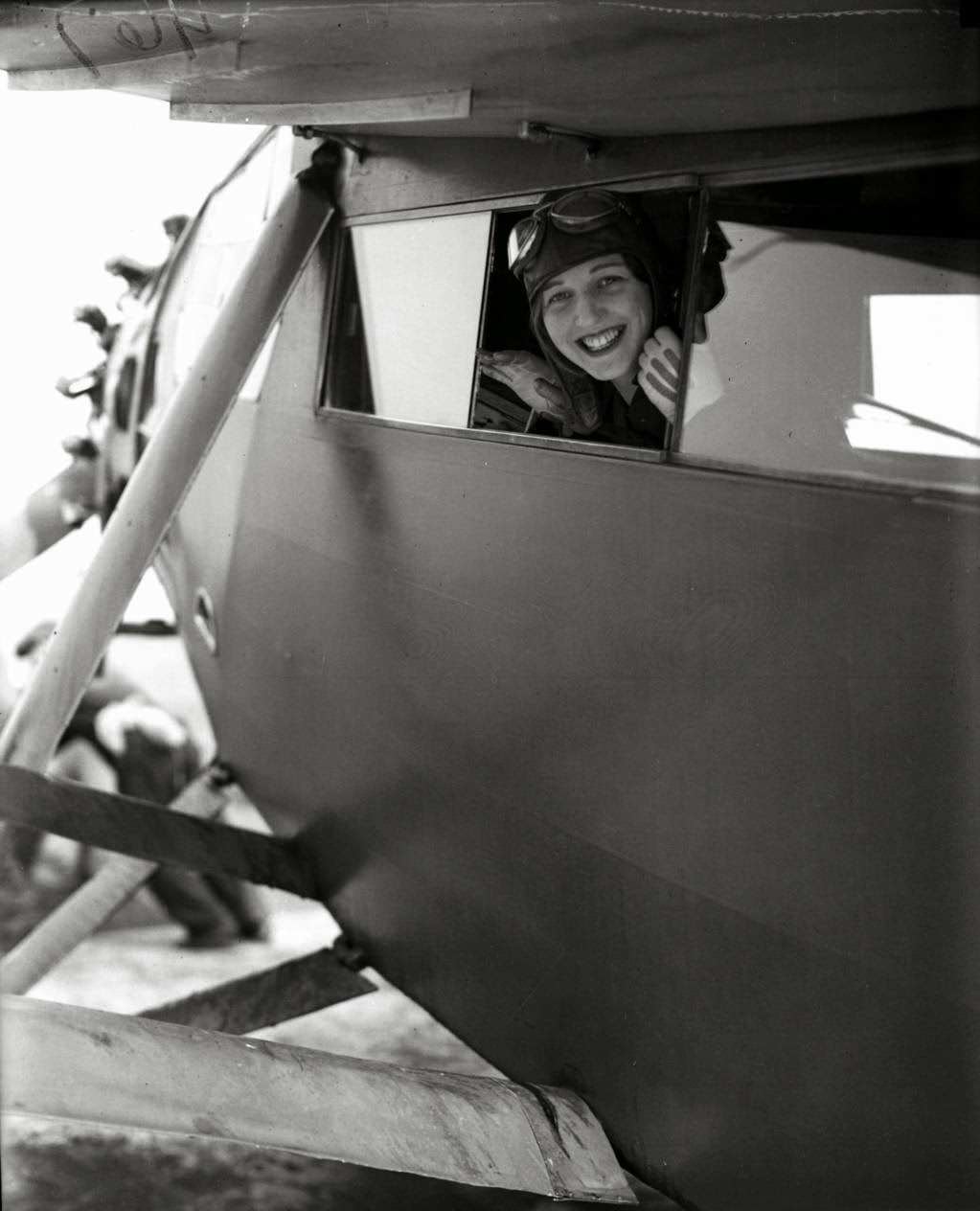 Ella Van Hueson, 22, was chosen as the most beautiful of 32 girls from various parts of the United States entered in the third annual International Pageant of Pulchritude in Galveston, Texas and was given the title of “Beauty Queen of the United States” before becoming Miss Universe, 1928.