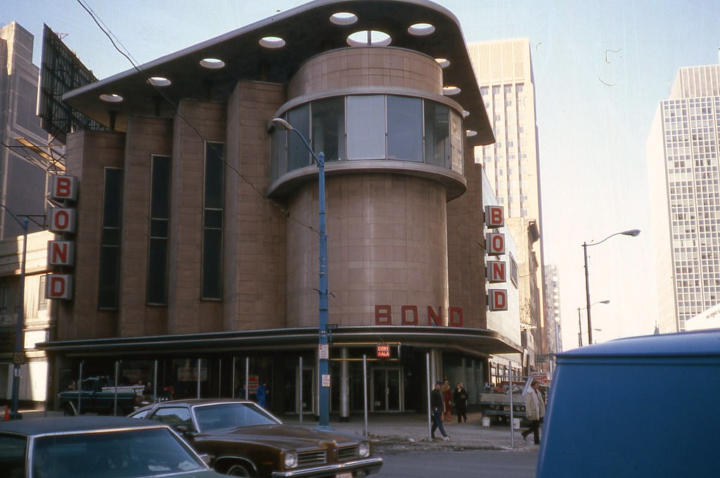 #4 Bonds store in Cleveland, Ohio, 1978.
