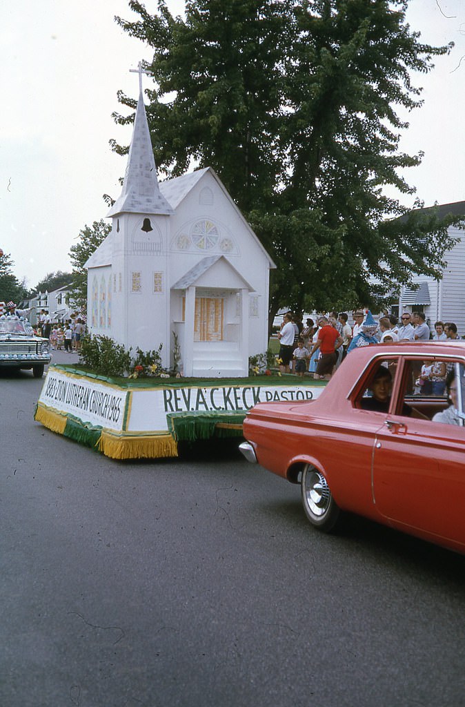 #43 Maple Heights July 4th parade with veterans, 1965.