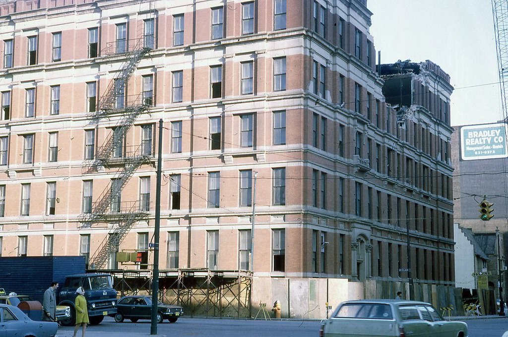 #53 NYC building in Cleveland, Ohio, 1971.