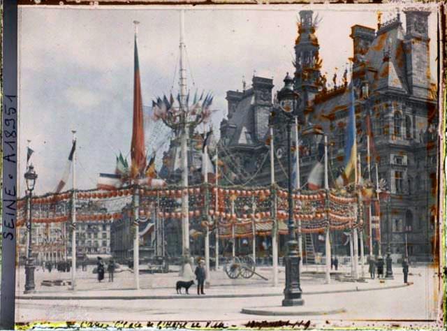 A Colorful Look Back: Street Scenes of Paris in the Early 1900s Colorization