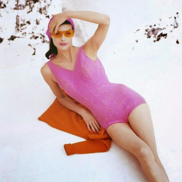 Beyond the Pose: The Art of the Fashion Photoshoot in 1950s Vogue and Harper’s Bazaar Fashion &; Cult