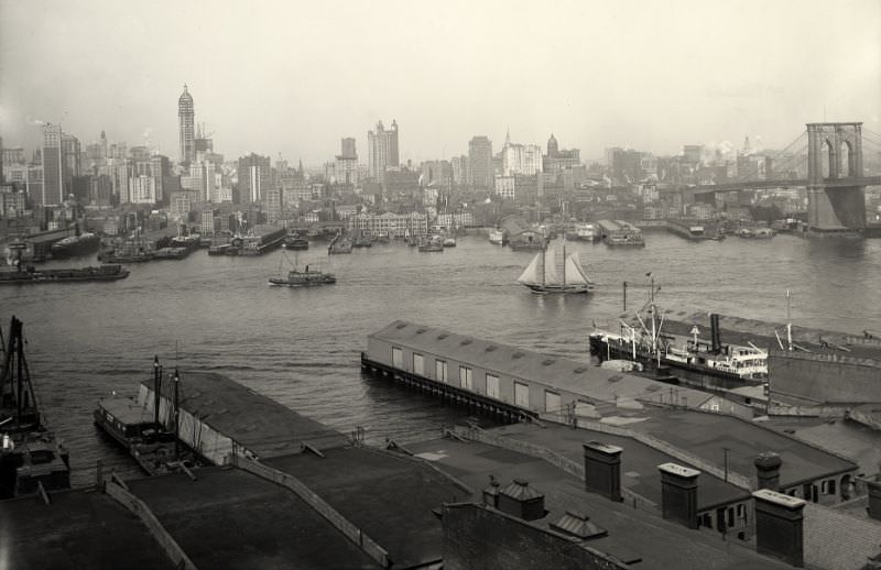 #33 View of New York from the Brooklyn docks, 1910s.