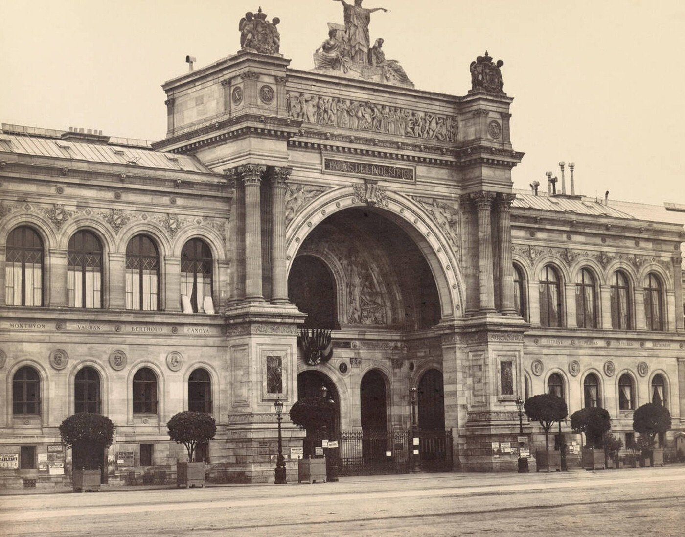 #24 Palais de l’industrie, Paris, France, 1860s.