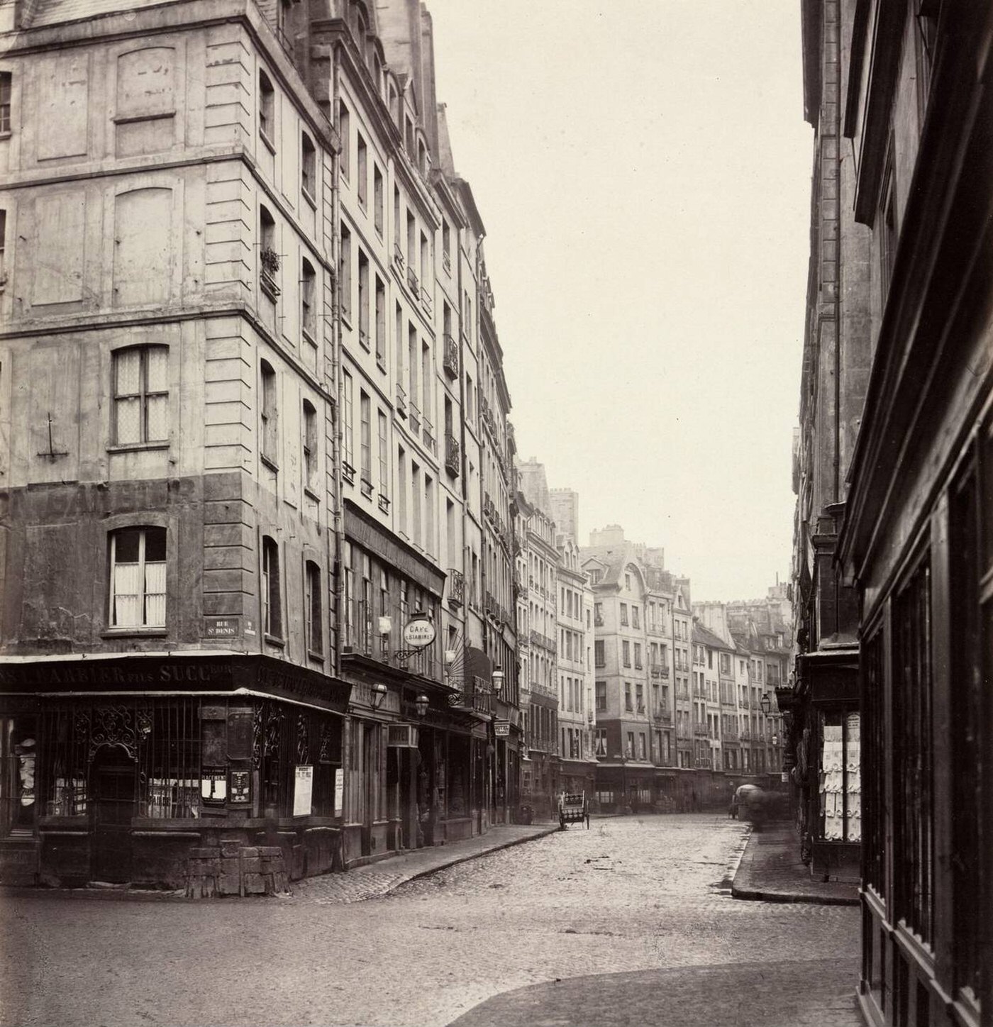 #52 Rue de la Ferronnerie, 1865.