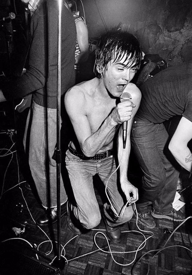 Love Music, Hate Racism: The Rise of Rock Against Racism in 1970s Britain Music