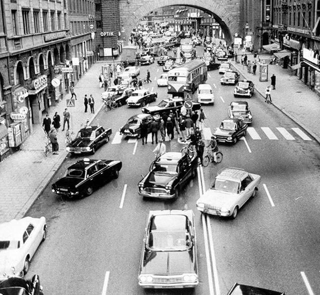 #24 The day Sweden switched which side of the road they drive on, 1967.