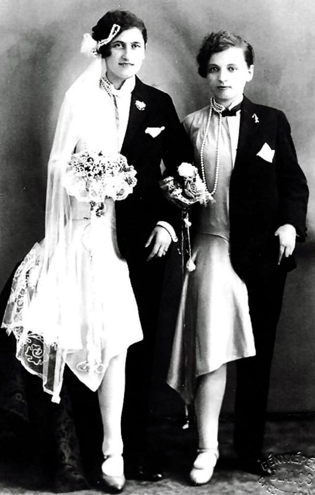 Half &; half, circa 1922.