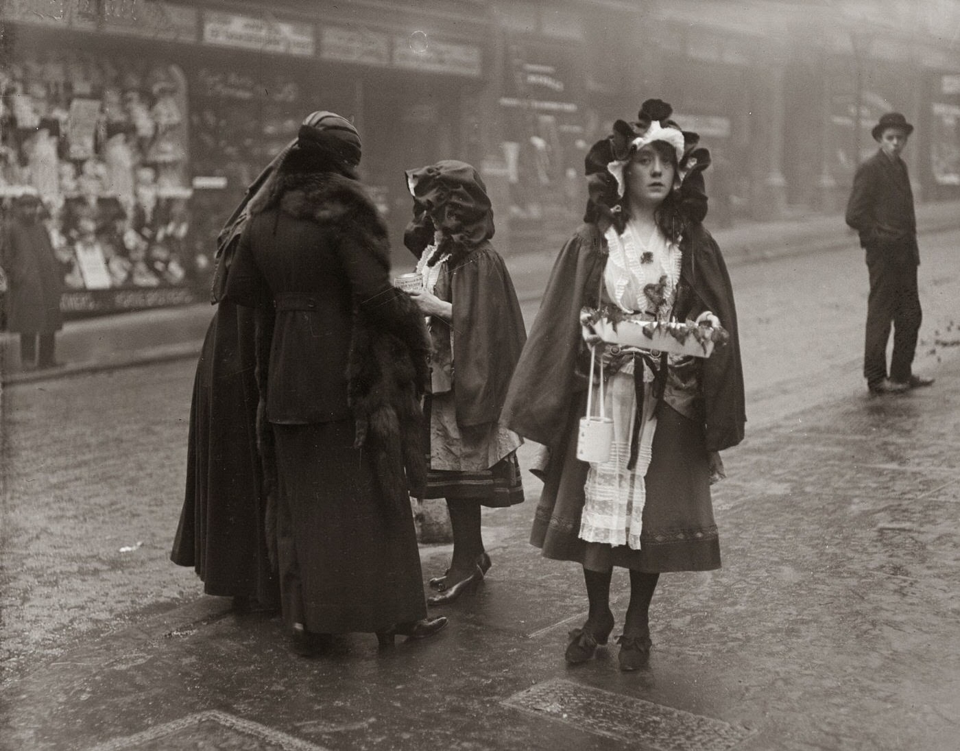 #1 Shamrock sellers, Dublin, 1916.