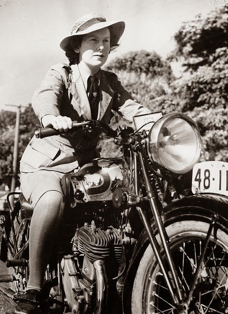 Joan Grimes, Australian Women’s Emergency Legion, 1939