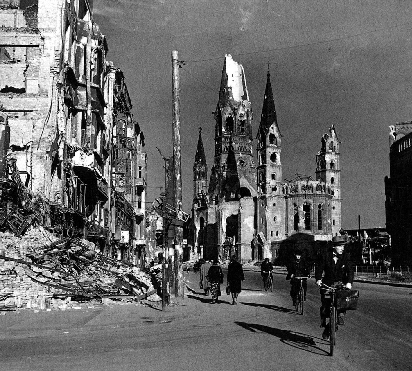 #92 View of the destroyed Kaiser Wilhelm Memorial Church, Berlin, 1945.