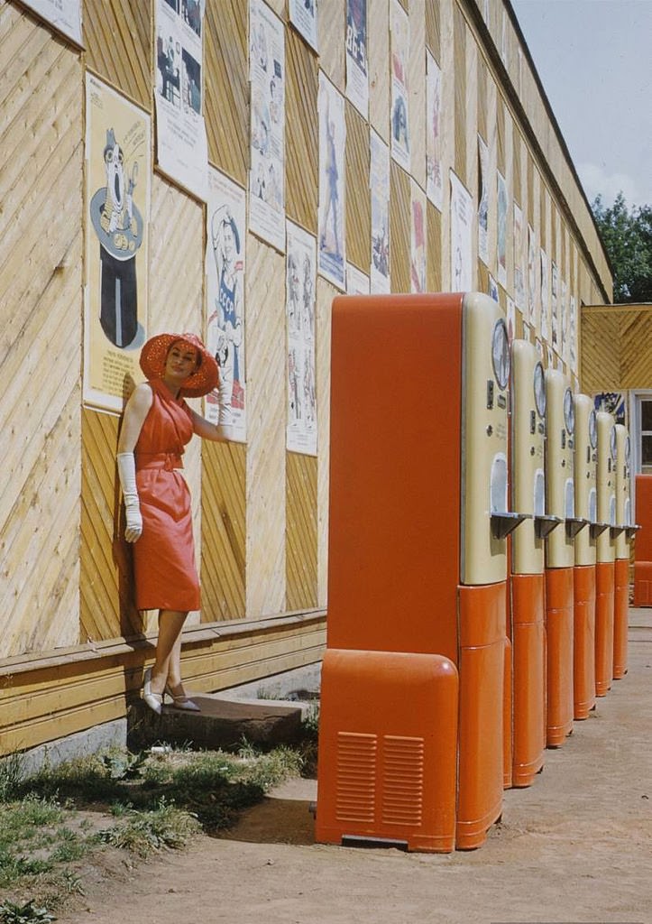 When Dior Took Over the Soviet Streets: Moscow’s 1959 Fashion Shock Fashion &; Culture