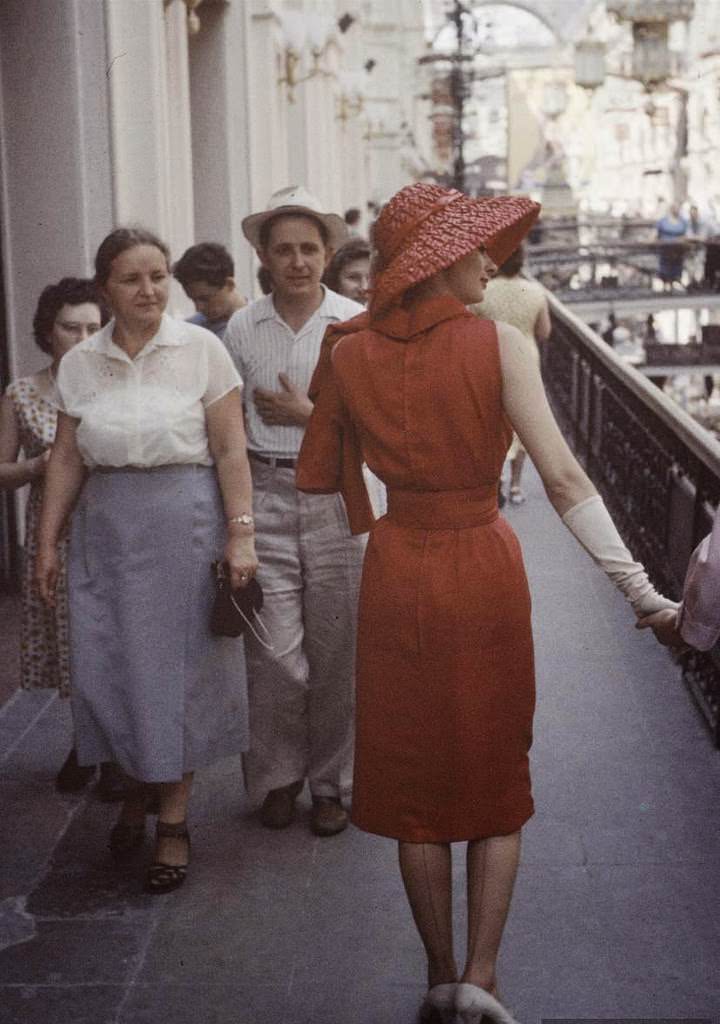 When Dior Took Over the Soviet Streets: Moscow’s 1959 Fashion Shock Fashion &; Culture