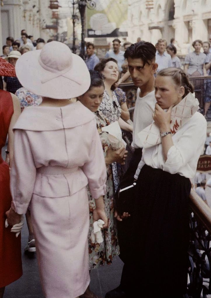 When Dior Took Over the Soviet Streets: Moscow’s 1959 Fashion Shock Fashion &; Culture