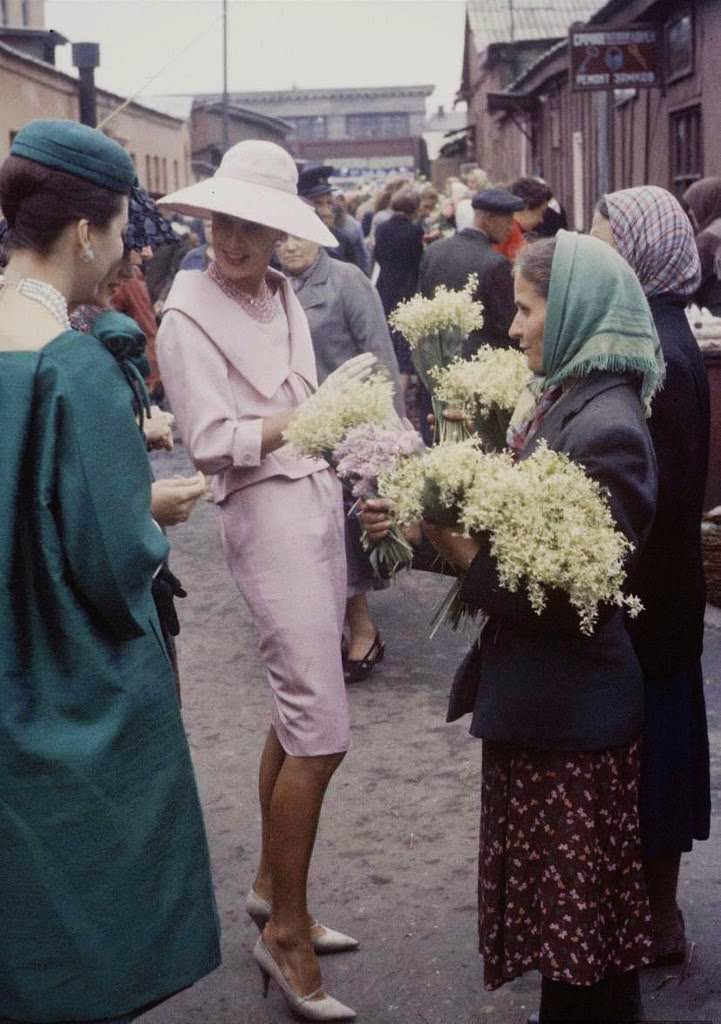 When Dior Took Over the Soviet Streets: Moscow’s 1959 Fashion Shock Fashion &; Culture