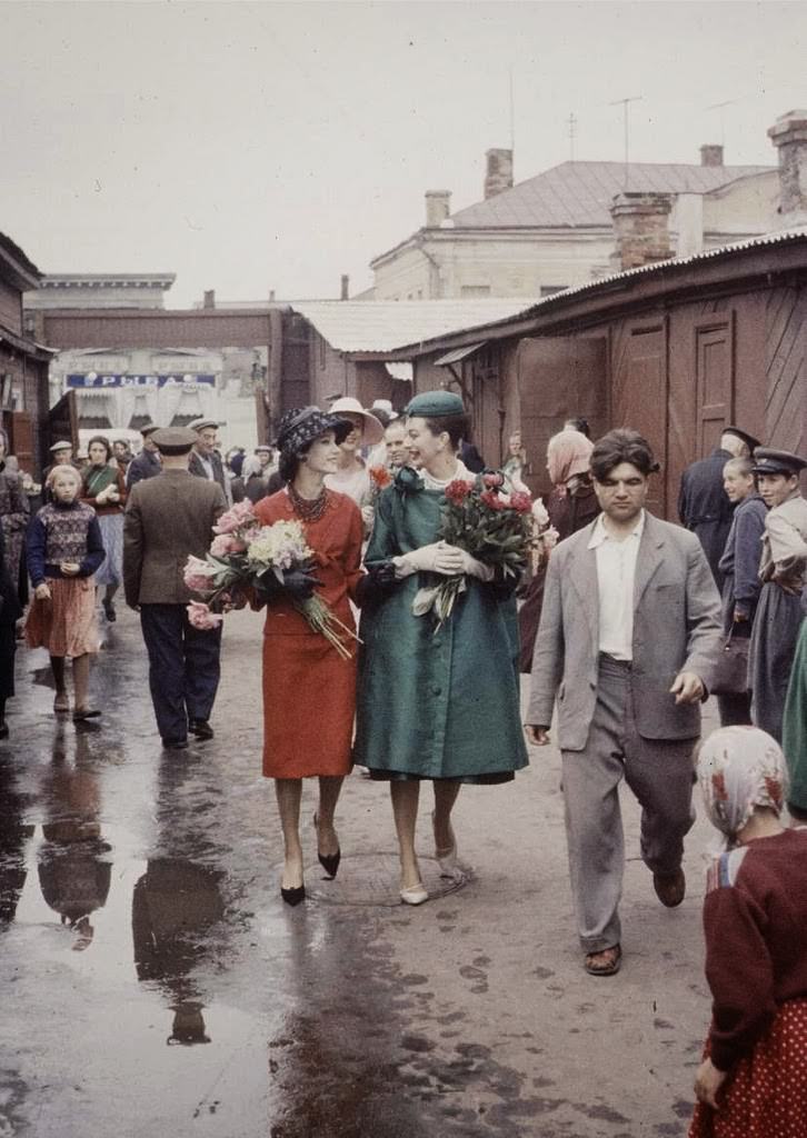 When Dior Took Over the Soviet Streets: Moscow’s 1959 Fashion Shock Fashion &; Culture