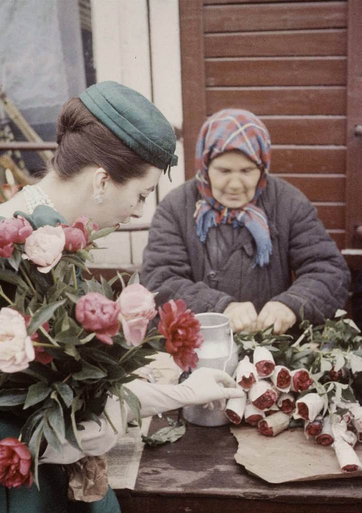 When Dior Took Over the Soviet Streets: Moscow’s 1959 Fashion Shock Fashion &; Culture