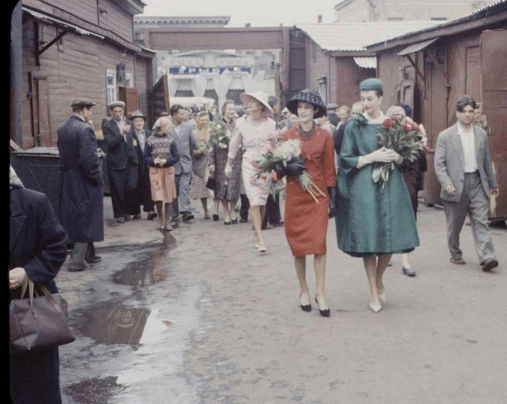 When Dior Took Over the Soviet Streets: Moscow’s 1959 Fashion Shock Fashion &; Culture