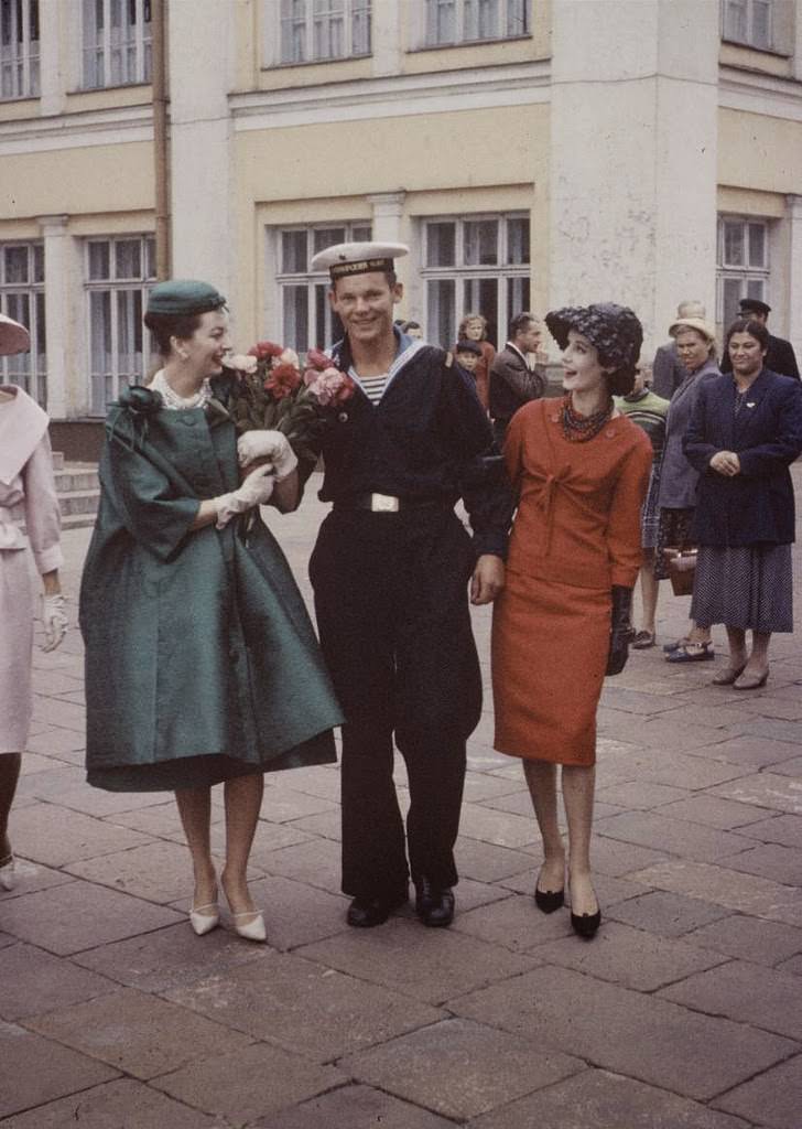 When Dior Took Over the Soviet Streets: Moscow’s 1959 Fashion Shock Fashion &; Culture